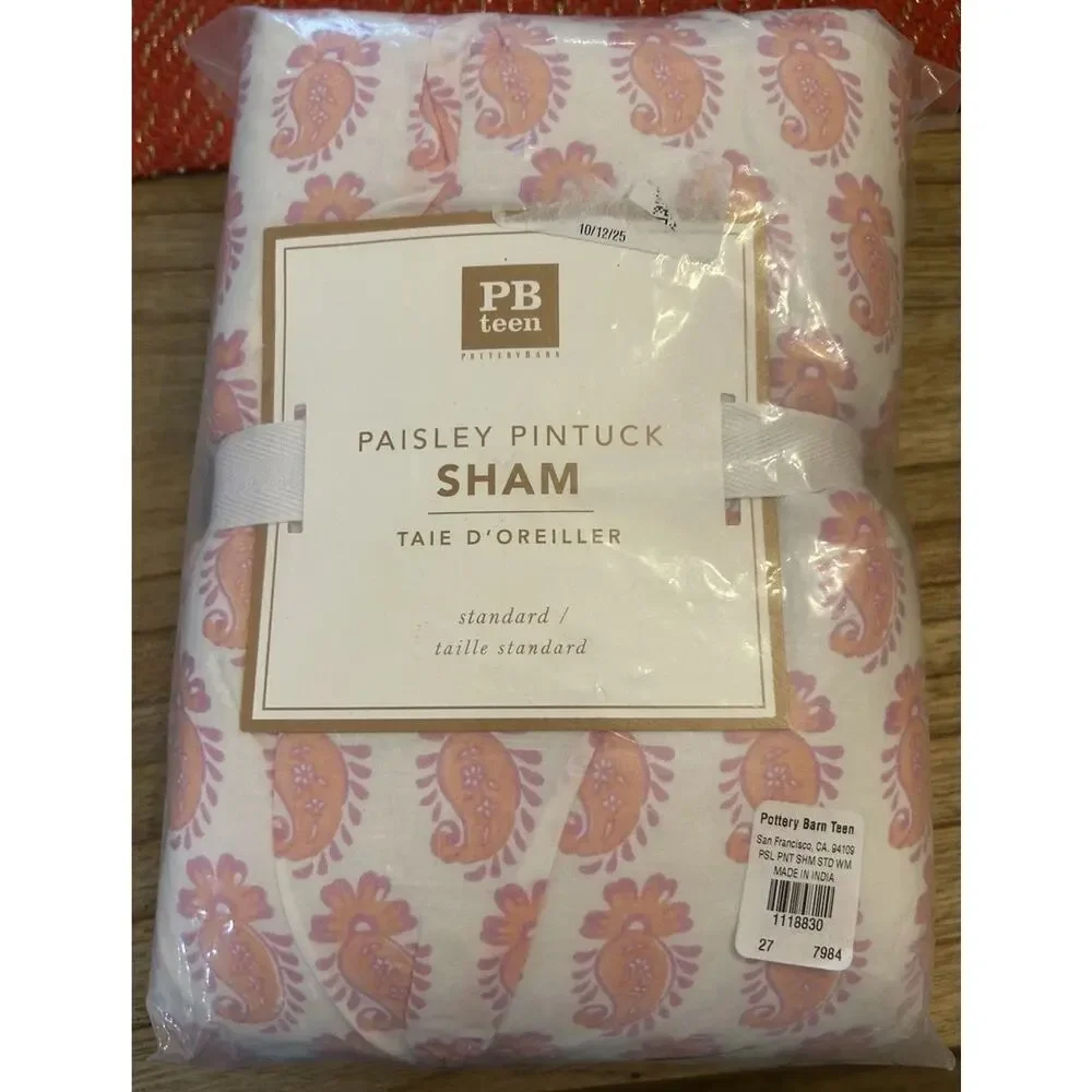 NWT set 2 Pottery Barn Teen Pink Paisley Standard Pillow Shams Pin Tuck Accents‎